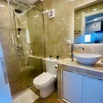 شقة Iris Luxury House