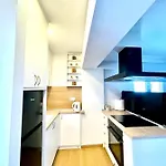 Iris Luxury House *
