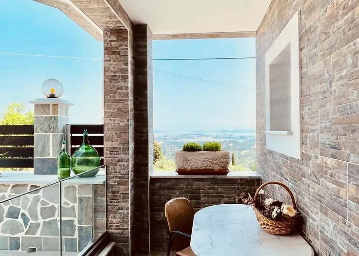 Iris Luxury House